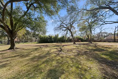 404 Lakeshore Drive, El Lago, TX 77586 - Photo 8