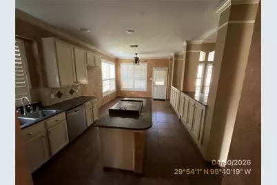 8322 Castle Pond Court, Houston, TX 77095 - Photo 6
