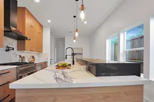 315 Palmer St, Houston, TX 77003 - Photo 6