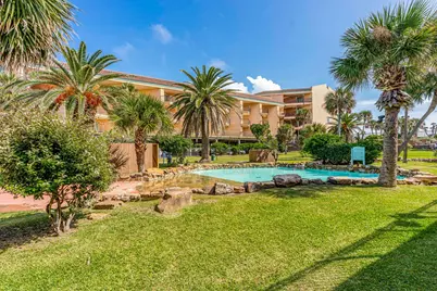 9520 Seawall Boulevard #225, Galveston, TX 77554 - Photo 4