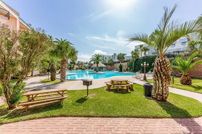 9520 Seawall Boulevard #225, Galveston, TX 77554 - Photo 8