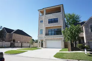 1602 Janak Garden Ln, Houston, TX 77055 - Photo 2