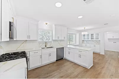 8014 Meadowcroft Drive, Houston, TX 77063 - Photo 16