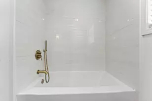 8014 Meadowcroft Dr, Houston, TX 77063 - Photo 26