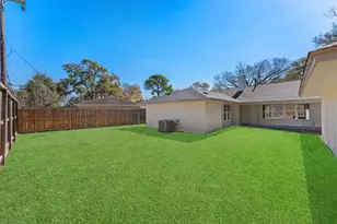 8014 Meadowcroft Dr, Houston, TX 77063 - Photo 28