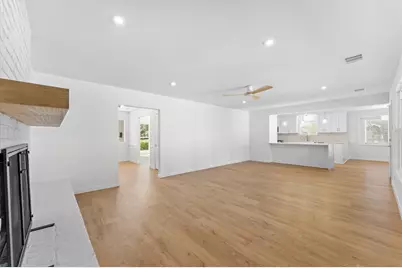 8014 Meadowcroft Drive, Houston, TX 77063 - Photo 12