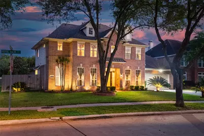 2407 Royal Palm Court, League City, TX 77573 - Photo 2