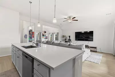 2602 Arbor Edge Crossing, La Marque, TX 77568 - Photo 10