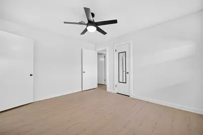 6131 Birdwood Road, Houston, TX 77074 - Photo 12