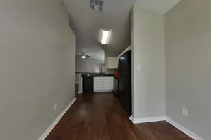 3150 Kelling St, Houston, TX 77045 - Photo 4
