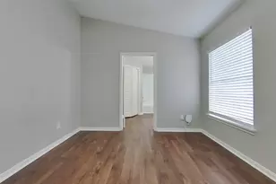 3150 Kelling St, Houston, TX 77045 - Photo 8