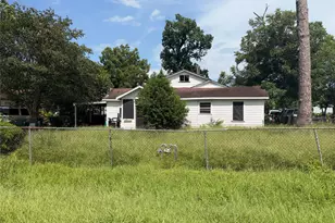 9014 Compton St, Houston, TX 77016 - Photo 2