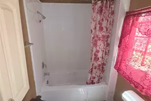 9014 Compton St, Houston, TX 77016 - Photo 6