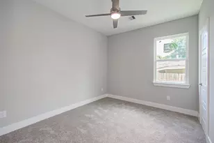 5447 N Shady Creek Dr, Houston, TX 77017 - Photo 14