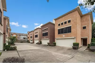 8676 Meadowcroft Drive, Houston, TX 77063 - Photo 44