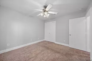 8676 Meadowcroft Dr, Houston, TX 77063 - Photo 38