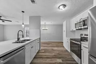 15223 McConn St, Houston, TX 77598 - Photo 10