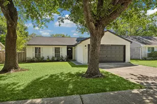 15223 McConn St, Houston, TX 77598 - Photo 2