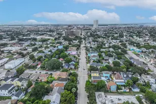 1713 Moody Ave, Galveston, TX 77550 - Photo 36
