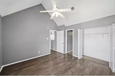 14550 Fonmeadow Drive #1200, Houston, TX 77035 - Photo 6