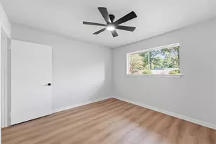 719 Cherry Valley Dr, Houston, TX 77336 - Photo 24