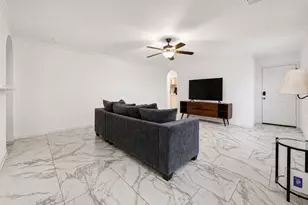 6150 El Oro Dr, Houston, TX 77048 - Photo 4