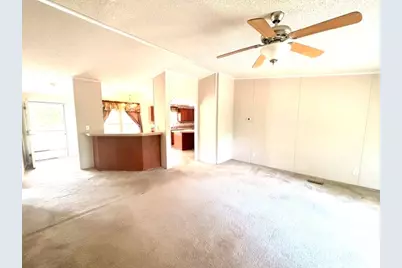 406 E Lois Lane, Somerville, TX 77879 - Photo 4