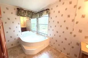 406 E Lois Ln, Somerville, TX 77879 - Photo 14