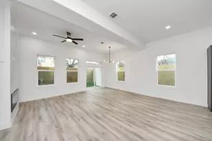 2911 Wichita St, Houston, TX 77004 - Photo 22