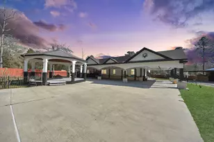 26090 Cornwall, New Caney, TX 77357 - Photo 2