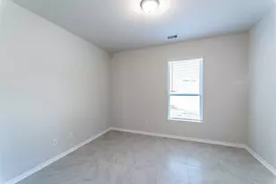 426 Riesling Dr, Alvin, TX 77511 - Photo 4