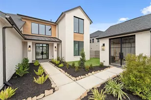 15739 Saffron Summer St, Conroe, TX 77302 - Photo 2