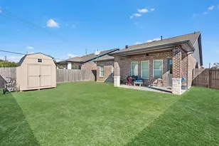 10 N Forrest Ave, La Porte, TX 77571 - Photo 22
