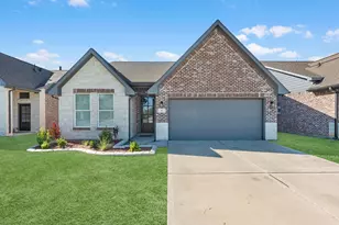 10 N Forrest Ave, La Porte, TX 77571 - Photo 2