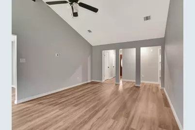 106 N Woodstock Circle Drive, The Woodlands, TX 77381 - Photo 12