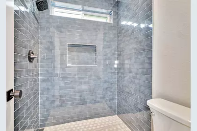 106 N Woodstock Circle Drive, The Woodlands, TX 77381 - Photo 30