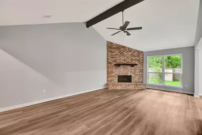 106 N Woodstock Circle Drive, The Woodlands, TX 77381 - Photo 8
