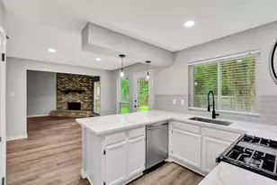 106 N Woodstock Cir Dr, The Woodlands, TX 77381 - Photo 22