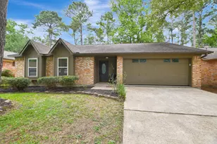 106 N Woodstock Cir Dr, The Woodlands, TX 77381 - Photo 4