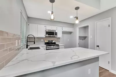 106 N Woodstock Circle Drive, The Woodlands, TX 77381 - Photo 20