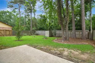 106 N Woodstock Cir Dr, The Woodlands, TX 77381 - Photo 34