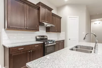 8706 Fox Trail Drive, Missouri City, TX 77459 - Photo 10