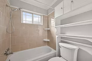 10006 Towne Tower Ln, Sugar Land, TX 77498 - Photo 24