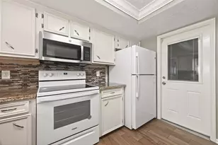 10006 Towne Tower Ln, Sugar Land, TX 77498 - Photo 20