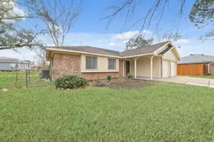 12607 Dermott Dr, Houston, TX 77065 - Photo 2