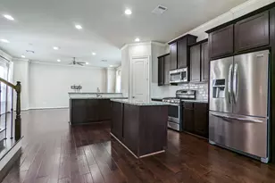 5323 Kiam St, Houston, TX 77007 - Photo 2