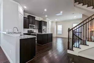 5323 Kiam St, Houston, TX 77007 - Photo 8