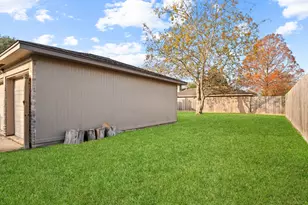 9302 Claridge Dr, Houston, TX 77031 - Photo 46