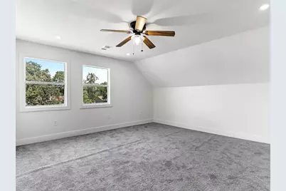 1014 Humphrey Avenue, Palacios, TX 77465 - Photo 6