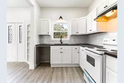 1014 Humphrey Avenue, Palacios, TX 77465 - Photo 16